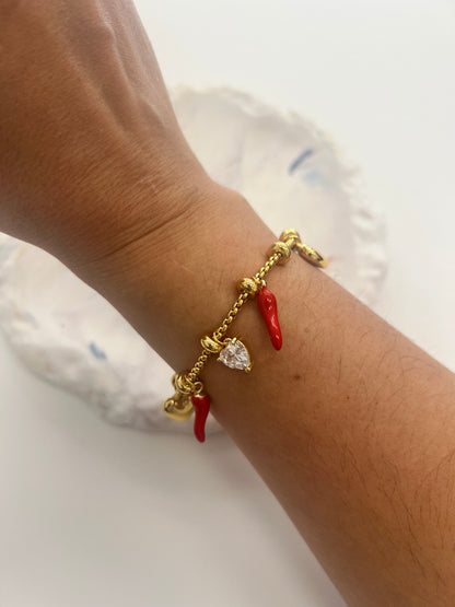 Chilly heart bracelet