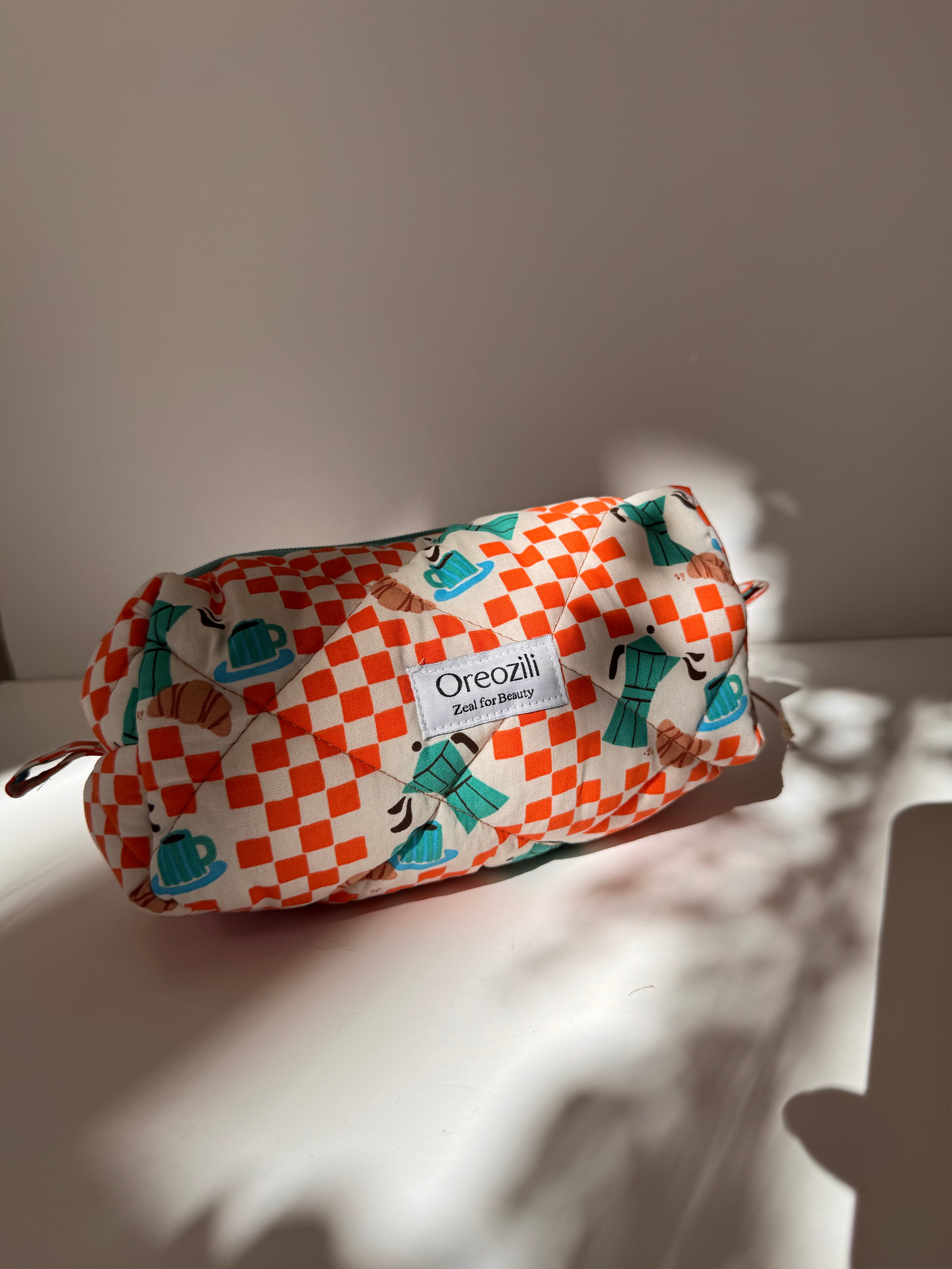 Boxy travel pouch-coffee