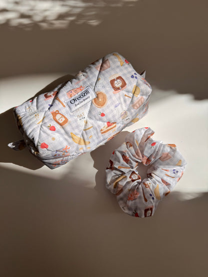 Boxy travel pouch-breakfast at Tiffanys