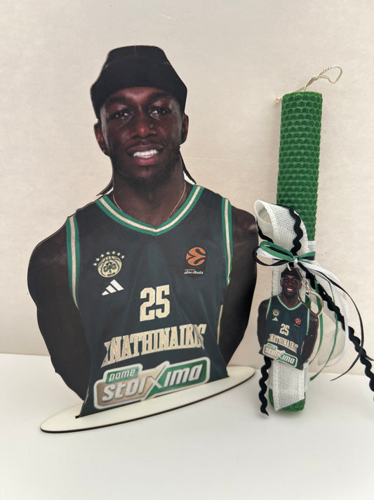 Λαμπάδα κερήθρα με παίκτη του Παναθηναϊκού (Nan)